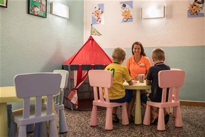 htop Planamar (plná penze & voda a víno) - Dětský koutek--HTOP Planamar-Costa del Maresme- Španělsko