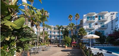 htop Planamar (plná penze & voda a víno) - zahrada s bazénem-HTOP Planamar-Costa del Maresme- Španělsko