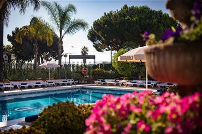 htop Planamar (plná penze & voda a víno) - Hotelový bazén-HTOP Planamar- Costa del Maresme- Španělsko