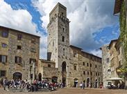 centrum San Gimignana - Toskánsko - Itálie - poznávací zájezd