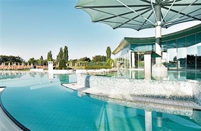 THERME LAA zázračné lázně na dosah