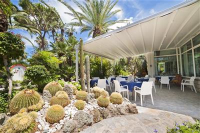 Terme Park Mediterraneo - restaurace - Forio - Ischia - za mořem