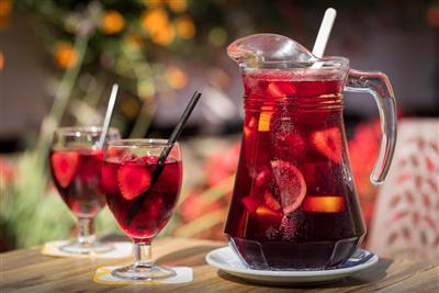 htop Planamar (plná penze & voda a víno) - sangria-  HTOP Planamar- Costa Maresme- Španělsko