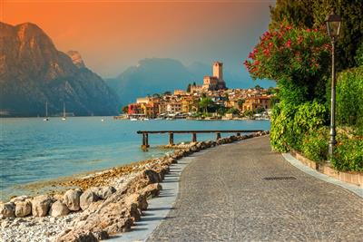 LAGO DI GARDA s hotelem u jezera - panorama Malcesine - Lago di Garda - Itálie - poznávací zájezd