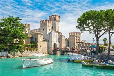 LAGO DI GARDA s hotelem u jezera - pevnost v Sirmione - Lago di Garda - Itálie - poznávací zájezd