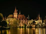 hrádek Vajdahunyad v městském parku Városliget - Budapešť - Maďarsko - poznávací zájezd