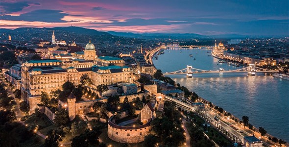 BUDAPEŠŤ & ENSANA MARKÉTIN OSTROV zážitkově na termálních pramenech