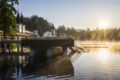 HÉVÍZ & ENSANA THERMAL relax nad jezerem - Hévízské léčivé jezero, osvěžující tělo i duši, je největším biologicky aktivním přírodním termálním jezerem světa - lázně Hévíz - Maďarsko - RELAX pobyt