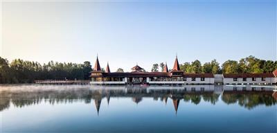 HÉVÍZ & ENSANA THERMAL relax nad jezerem - Gyógy-tó, jedinečné termální jezero kde v harmonii soužívají lidé a lekníny - lázně Hévíz - Maďarsko - RELAX pobyt