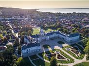 Město Kesthely leží na západním okraji severního břehu Balatonu pouhých 6 km od Hévízu