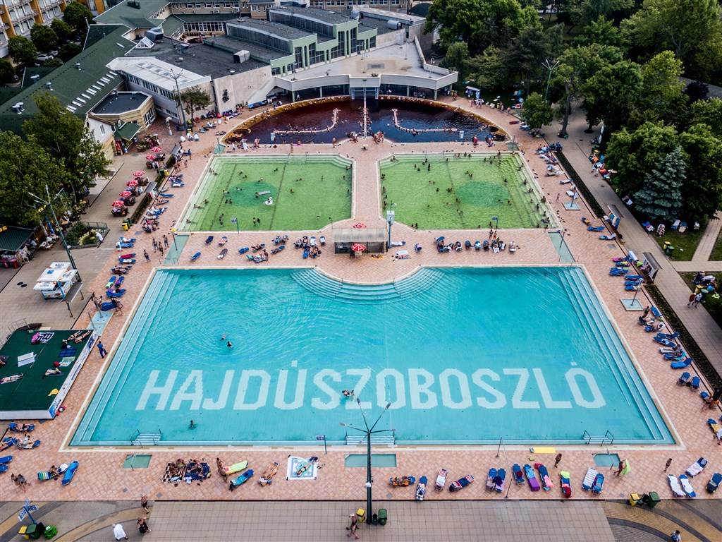 HAJDÚSZOBOSZLÓ & AQUASOL relax ve zlaté vodě - Největší termální lázně v Evropě Hungarospa - Hajdúszoboszló - Maďarsko - RELAX pobyt