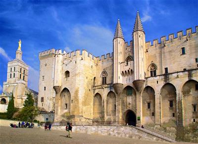 PROVENCE a levandulové korzo - Papežský palác v Avignonu - Provence - Francie - poznávací zájezd