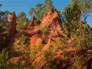 okrové útvary ve "francouzském Grand Canyonu" - Provence - Francie - poznávací zájezd