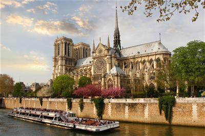 PAŘÍŽ a Versailles - katedrála Notre-Dame - Paříž - Francie - poznávací zájezd