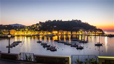 Romantický ostrov ELBA - večerní romantika v přístavu - Elba - Itálie - poznávací zájezd