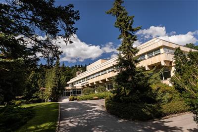 BARDĚJOVSKÉ KÚPELE & TERME HOTEL OZÓN relax plný energie - Budova Balneoterapie kde probíhají léčebné procedury - lázně Bardějovské Kúpele - Slovensko - RELAX