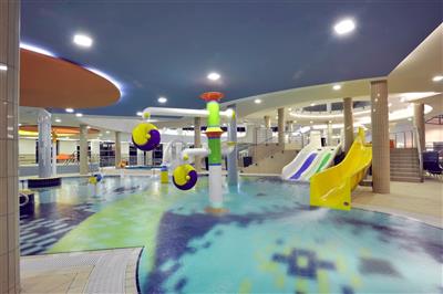 SÁRVÁR & PARK INN Radisson Resort Spa relax v křišťálech s ALL INCLUSIVE - Zážitkové lázně nabízí zábavu pro celou rodinu - lázně Sárvár - Maďarsko - RELAX