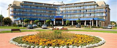 SÁRVÁR & PARK INN Radisson Resort Spa relax v křišťálech s ALL INCLUSIVE - Jedinečný hotel Park Inn Radisson - lázně Sárvár - Maďarsko - RELAX