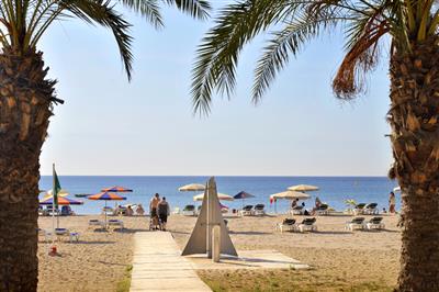 htop Royal Sun (plná penze & voda a víno) - krásná pláž- H TOP Royal Sun- Costa Maresme- Španělsko