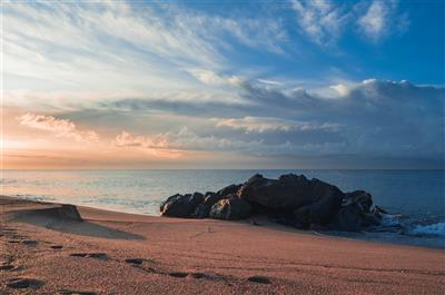 htop Royal Sun (plná penze & voda a víno) - svítání na pláži- H TOP Royal Sun- Costa Maresme- Španělsko