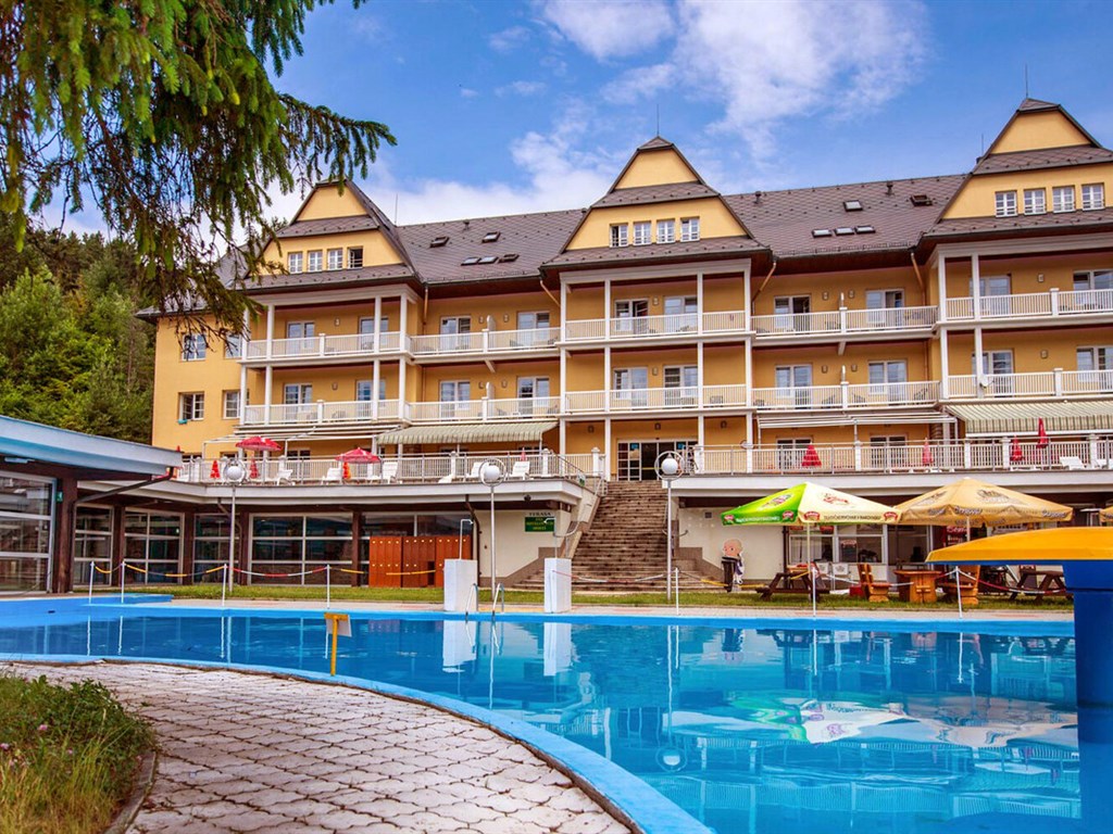 VYŠNÉ RUŽBACHY & GRAND HOTEL STRAND prodloužený relax pod Tatrami ...
