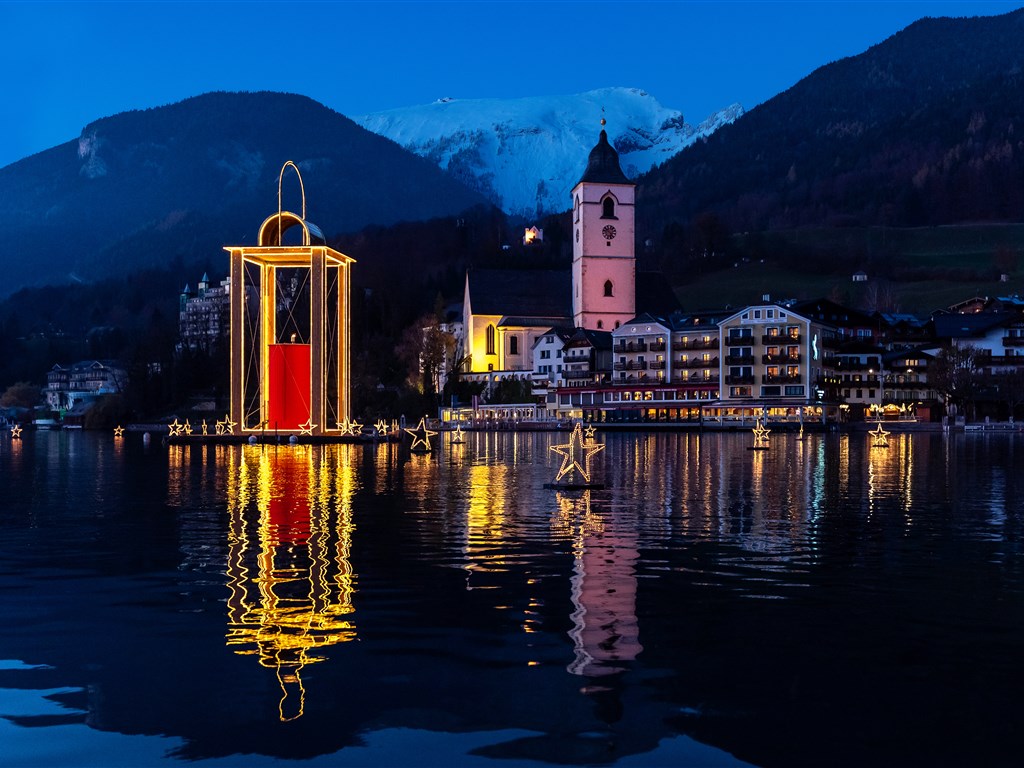 WOLFGANGSEE advent na jezeře