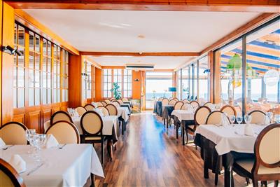 Roger de Flor by Seleqtta (pokoj s výhledem na moře a vínem k večeři) - Restaurace- Costa Brava - Španělsko - pobytový zájezd