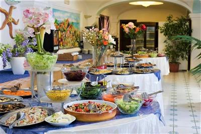 Terme Park Mediterraneo - hotelová restaurace - Forio - Ischia - za mořem