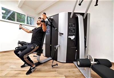 Terme Park Mediterraneo - hotelová posilovna - Forio - Ischia - za mořem