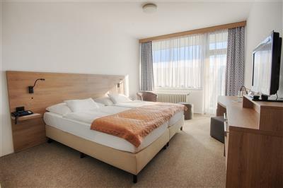 PIEŠŤANY & ENSANA SPLENDID GRAND relax na kúpelnom ostrově s ALL INCLUSIVE - dvoulůžkový pokoj s balkonem hotelu Splendid - Piešťany - Slovensko - relax pobyt