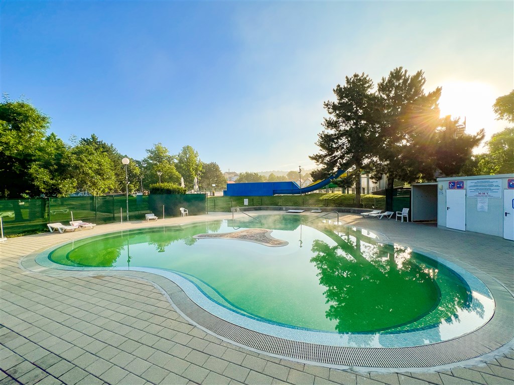 LENDAVA & THERMAL RESORT APARTMÁNY relax ve smaragdové vodě