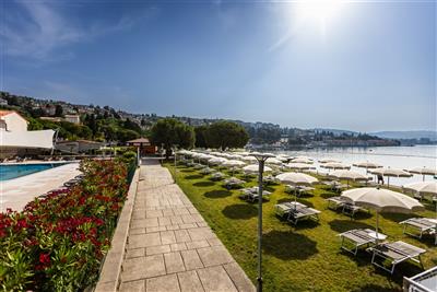 PORTOROŽ & VILE PARK PREMIUM relax v mořských lázních Termaris - Hotelová pláž Vile Park Premium - Bernardin resort - Portorož - Slovinsko - relax pobyt