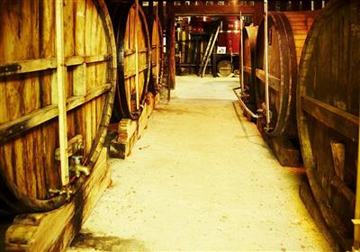 NORMANDIE a Bretaň - sudy s calvados - Normandie - Francie - Evropa - poznávací zájezd