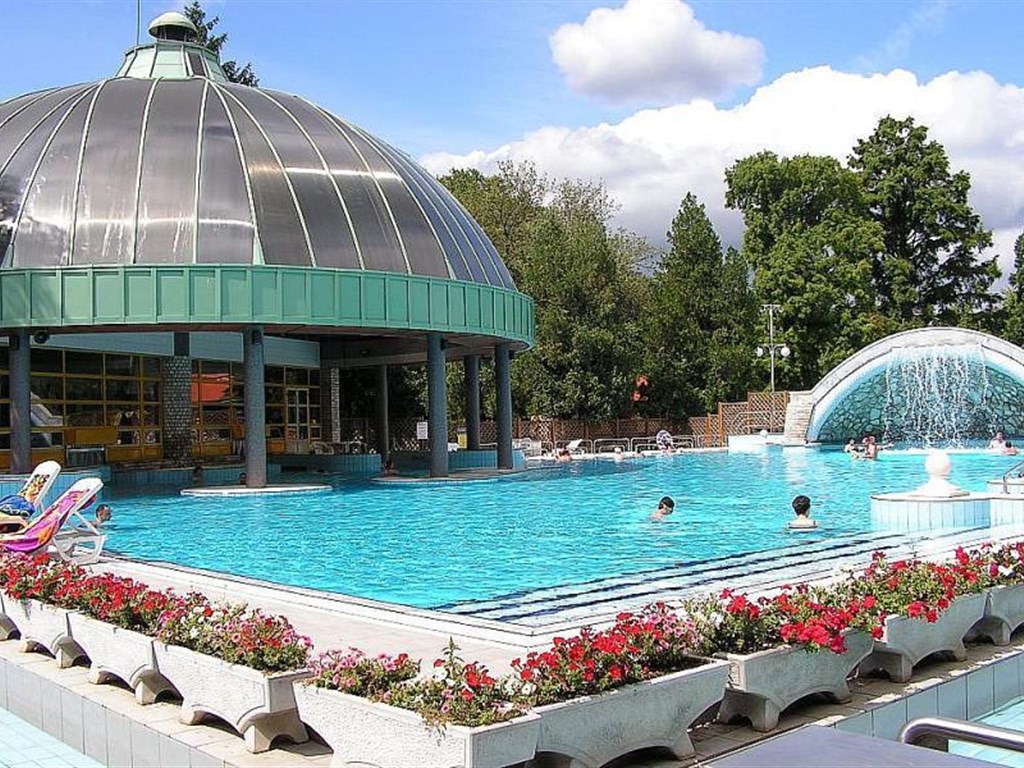 EGER & FLÓRA relax s vínkem