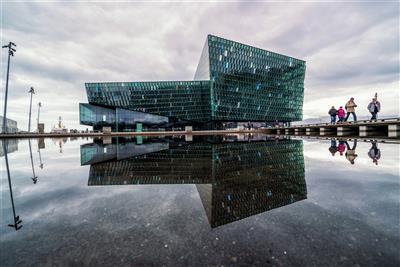 ISLAND putování západem země VIGINGŮ a SÁG - Reykjavík, koncertní hala Harpa - Island - Poznávací zájezd