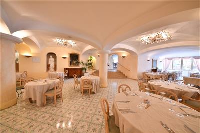 Grand Hotel Terme di Augusto - Hotelová restaurace - Terme di Augusto - Itálie - Ischia - Lacco Ameno - pobytové zájezdy