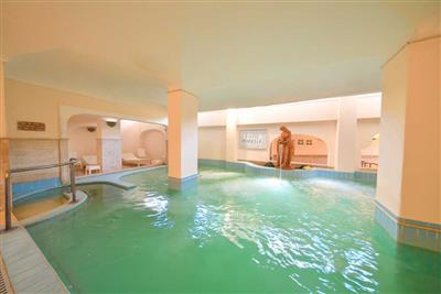 Grand Hotel Terme di Augusto - Vnitřní termální bazén - Terme di Augusto - Itálie - Ischia - Lacco Ameno - pobytové zájezdy
