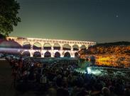 zdroj: https://pontdugard.fr/ (autor: Thomas O'Brien)