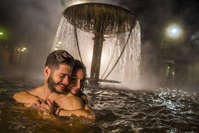 TATRY & BEŠEŇOVÁ nejlepší lyžovačka a termály na Slovensku SE SKIPASEM