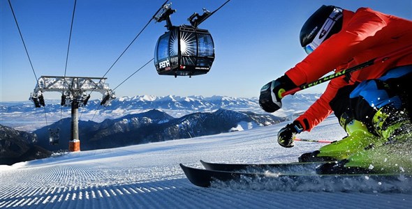 TATRY & BEŠEŇOVÁ nejlepší lyžovačka a termály na Slovensku SE SKIPASEM