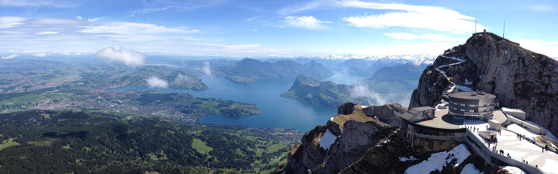 ŠVÝCARSKO to nej s dotekem sýra a čokolády