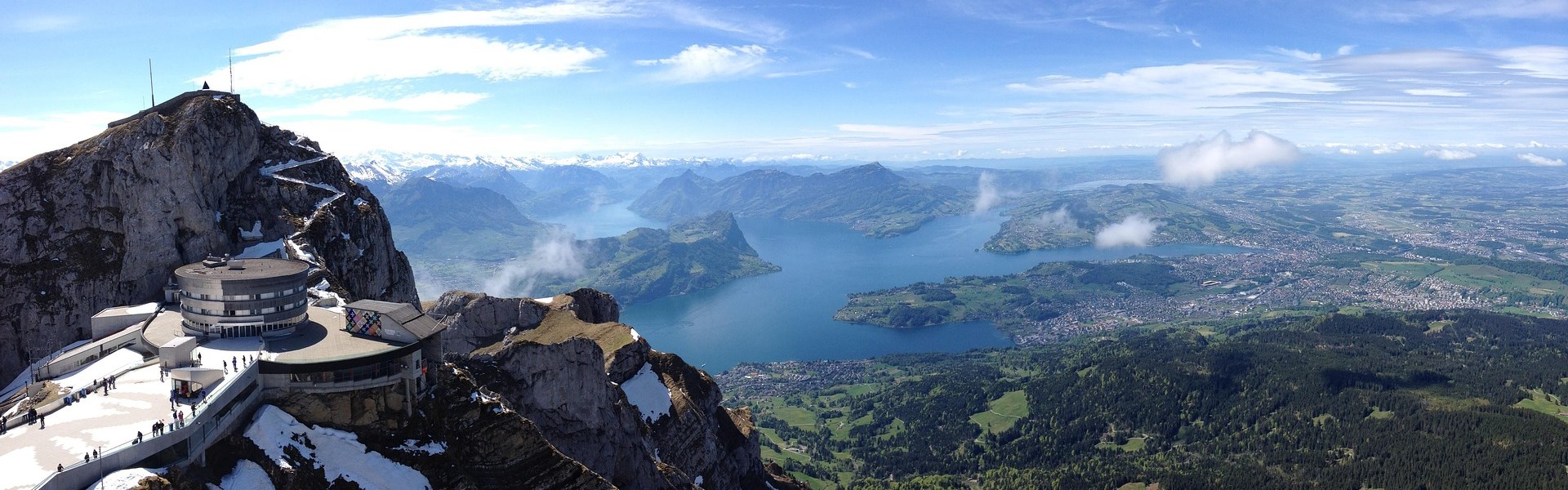 ŠVÝCARSKO to nej s dotekem sýra a čokolády