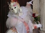 Benátky v karnevalu - karnevalová maska - Itálie - poznávací zájezd