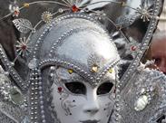 Benátky v karnevalu - karnevalová maska - Itálie - poznávací zájezd