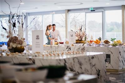 MORAVSKE TOPLICE & VIVAT TERME relax v bílé a černé vodě