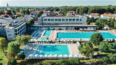 MORAVSKE TOPLICE & VIVAT TERME relax v bílé a černé vodě