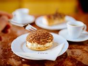 KARLOVY VARY jarní výlet za vřídelní vodou, Becherovkou a kávou Pupp