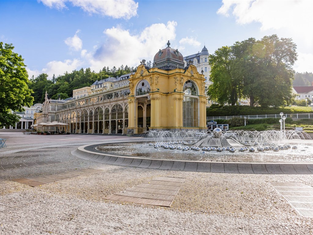 MARIÁNSKÉ LÁZNĚ & CHATEAU MONTY nejkouzelnější  lázně Česka - Mariánské Lázně